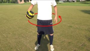 ボールフィーリング1：ボールを体の周りで回す